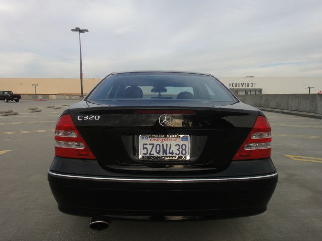 2004 Mercedes-Benz C-Class 328 IC