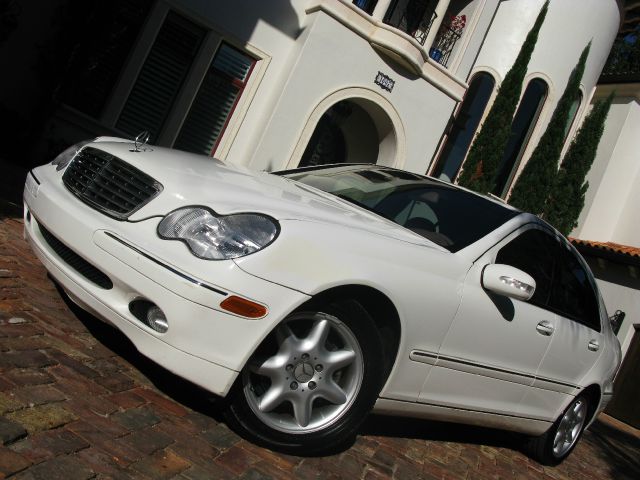 2004 Mercedes-Benz C-Class E-350 Super Duty 158 WB DRW