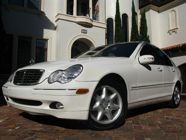 2004 Mercedes-Benz C-Class E-350 Super Duty 158 WB DRW