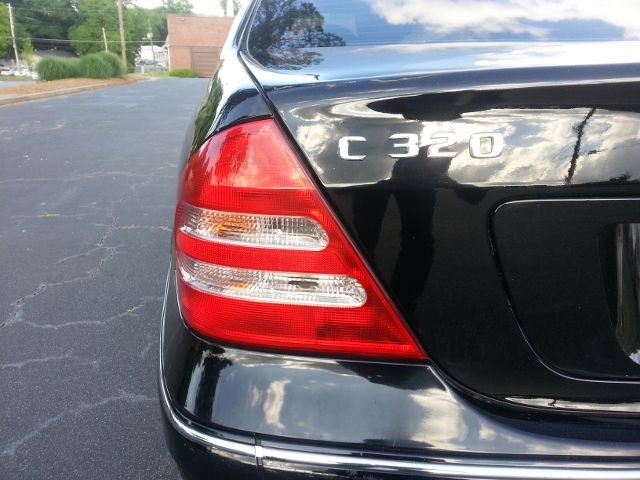 2004 Mercedes-Benz C-Class 328 IC