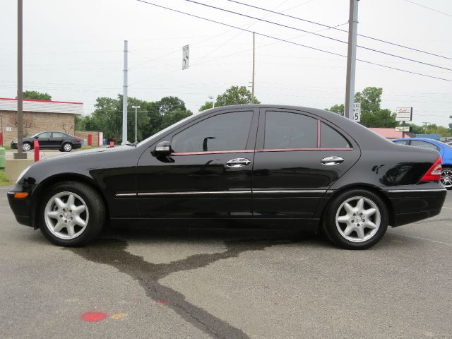 2004 Mercedes-Benz C-Class E-350 Super Duty 158 WB DRW