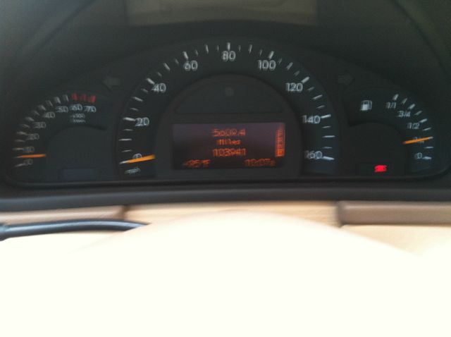 2004 Mercedes-Benz C-Class E-350 Super Duty 158 WB DRW