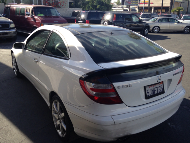 2005 Mercedes-Benz C-Class 1994 Toyota DX