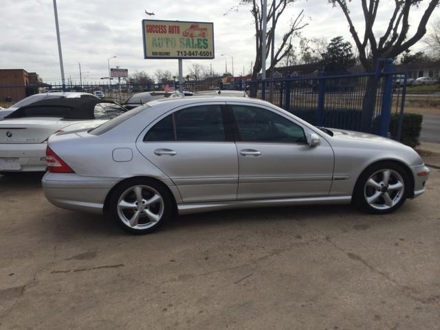 2005 Mercedes-Benz C-Class 5DR 4WD CREW CA