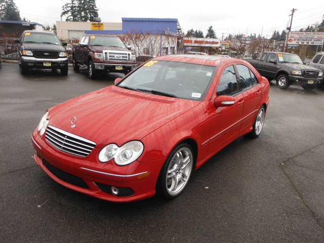 2005 Mercedes-Benz C-Class LTZ Sport Utility Pickup 4D 5 1/4 Ft