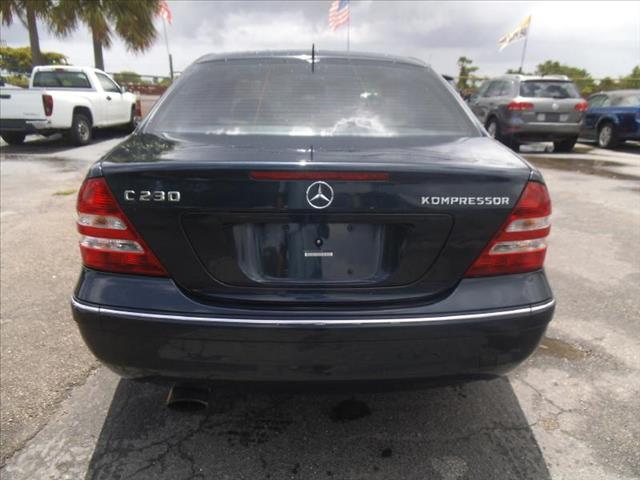 2005 Mercedes-Benz C-Class GL I4 Manual
