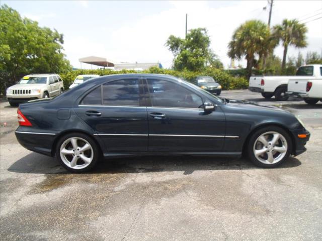 2005 Mercedes-Benz C-Class GL I4 Manual