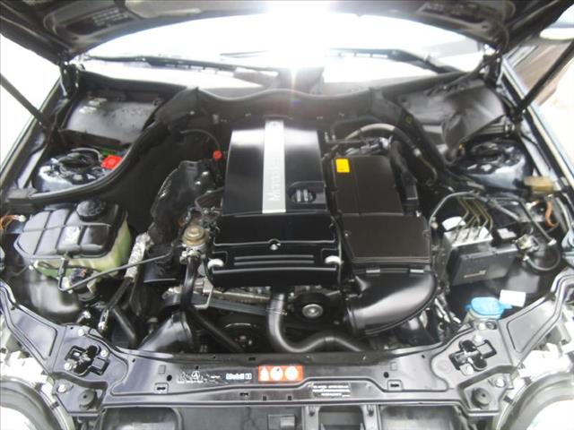 2005 Mercedes-Benz C-Class GL I4 Manual