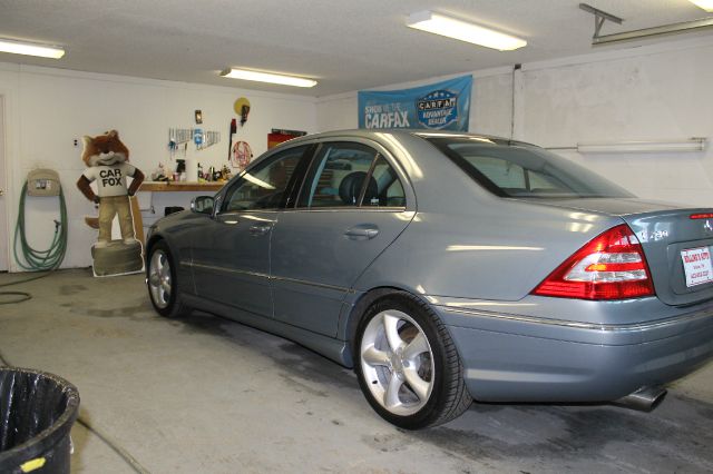 2005 Mercedes-Benz C-Class 5DR 4WD CREW CA