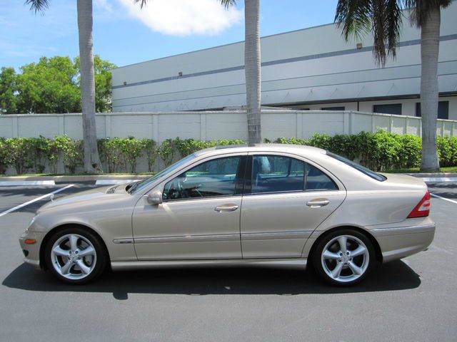 2005 Mercedes-Benz C-Class 5DR 4WD CREW CA