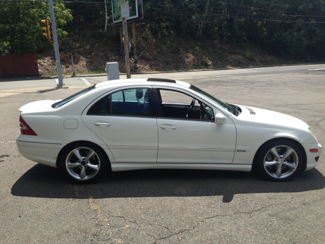 2005 Mercedes-Benz C-Class 328 IC