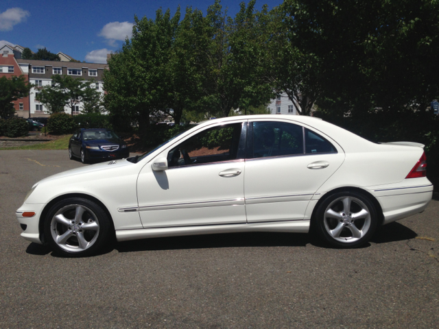 2005 Mercedes-Benz C-Class 328 IC