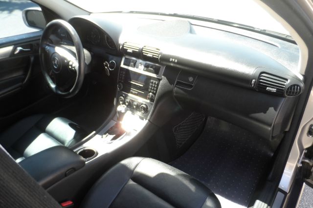 2005 Mercedes-Benz C-Class 5DR 4WD CREW CA