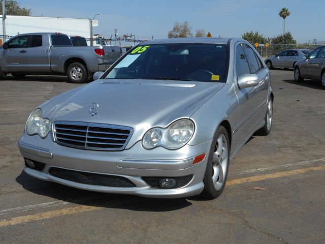 2005 Mercedes-Benz C-Class 5DR 4WD CREW CA