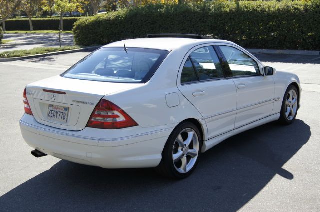 2005 Mercedes-Benz C-Class 5DR 4WD CREW CA