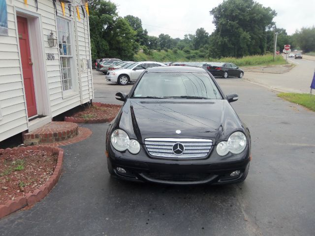 2005 Mercedes-Benz C-Class 1994 Toyota DX