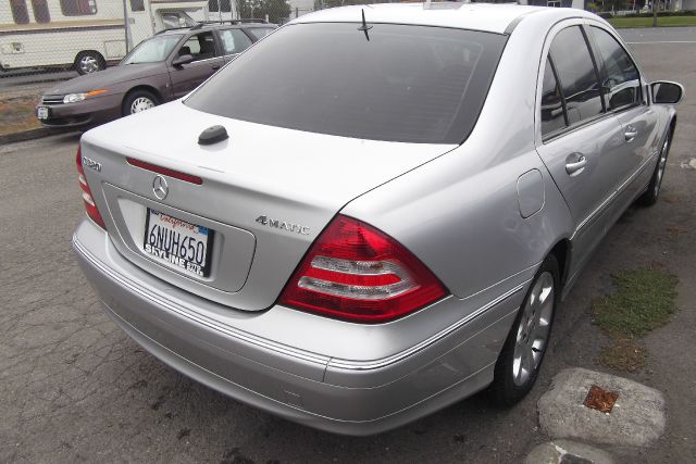 2005 Mercedes-Benz C-Class Unknown