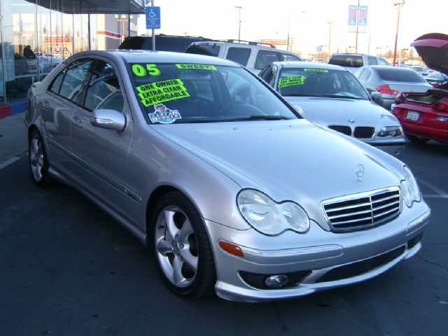 2005 Mercedes-Benz C-Class 5DR 4WD CREW CA