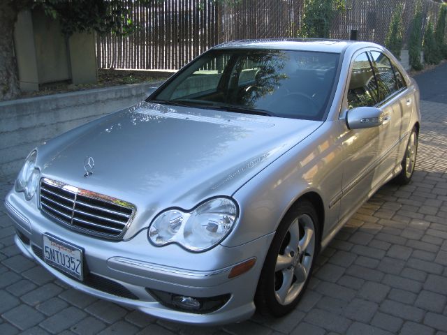 2005 Mercedes-Benz C-Class 5DR 4WD CREW CA