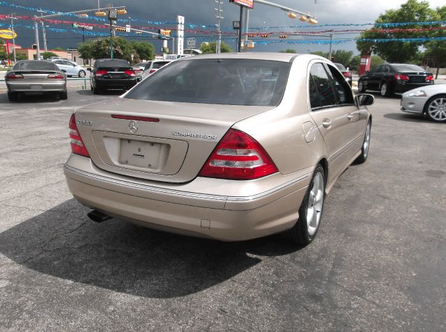 2005 Mercedes-Benz C-Class 5DR 4WD CREW CA