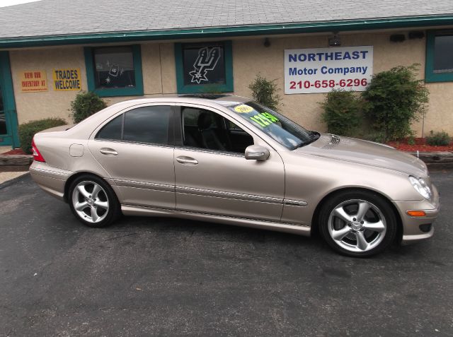 2005 Mercedes-Benz C-Class 5DR 4WD CREW CA