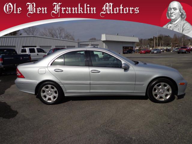 2006 Mercedes-Benz C-Class 2500/sle
