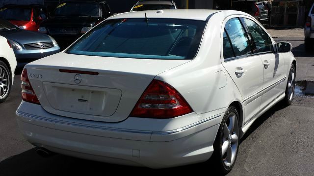 2006 Mercedes-Benz C-Class SL K-15