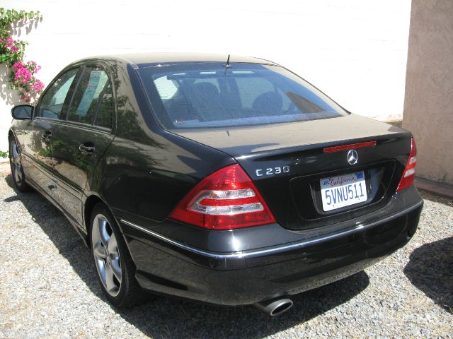 2006 Mercedes-Benz C-Class Supercrew FX4 Offrd 4X4