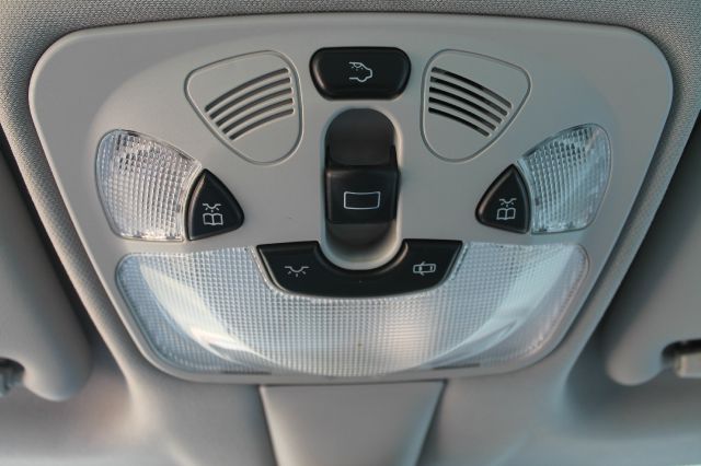 2006 Mercedes-Benz C-Class SL K-15