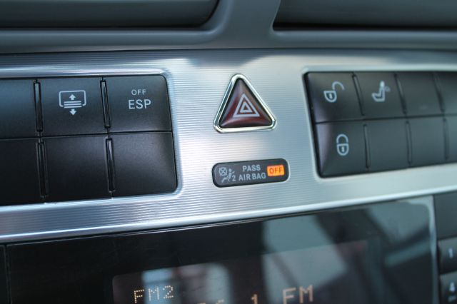 2006 Mercedes-Benz C-Class SL K-15