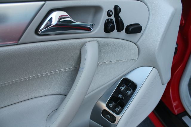 2006 Mercedes-Benz C-Class SL K-15