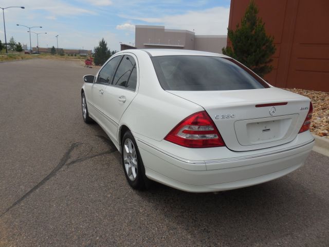 2007 Mercedes-Benz C-Class SLE Duramax 4X4