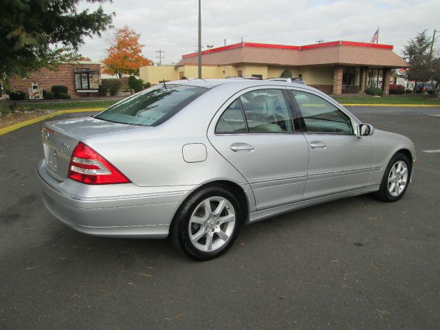 2007 Mercedes-Benz C-Class SLE Duramax 4X4