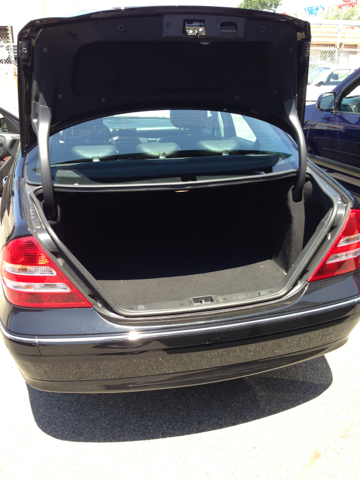 2007 Mercedes-Benz C-Class SLE Duramax 4X4