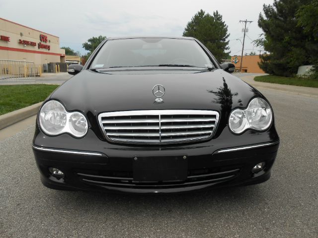 2007 Mercedes-Benz C-Class SLE Duramax 4X4
