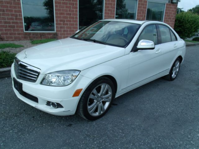 2008 Mercedes-Benz C-Class 2WD Crew Cab 143.5 LTZ