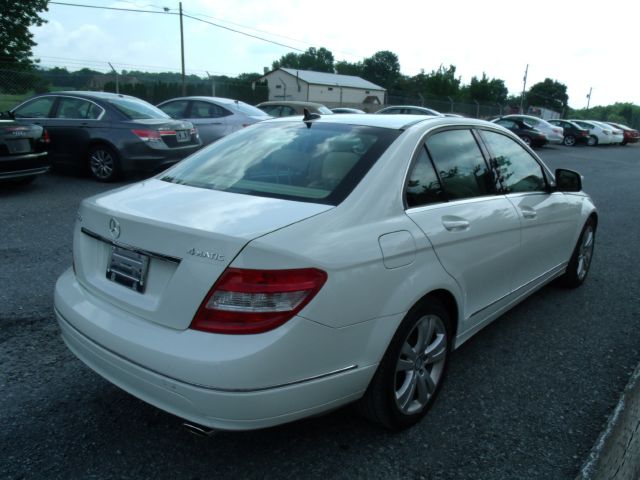 2008 Mercedes-Benz C-Class 2WD Crew Cab 143.5 LTZ