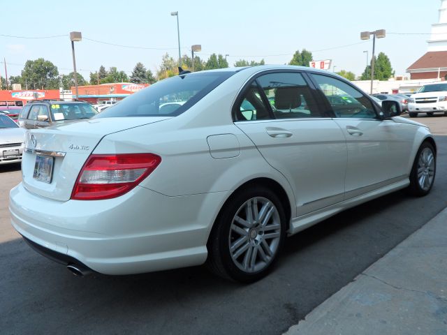 2008 Mercedes-Benz C-Class 2WD Crew Cab 143.5 LTZ