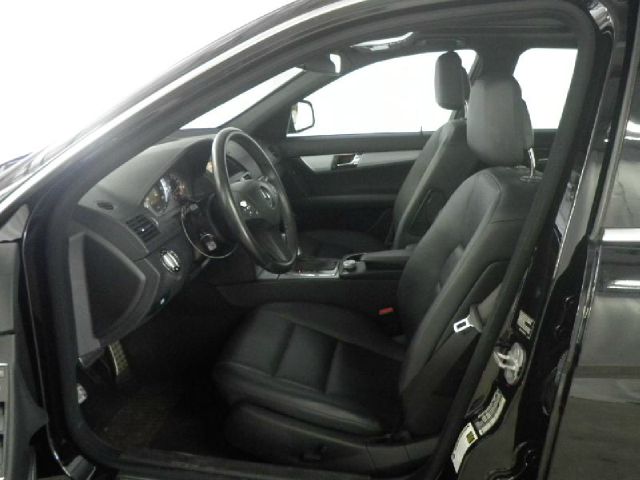 2008 Mercedes-Benz C-Class 2WD Crew Cab 143.5 LTZ