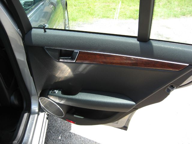 2008 Mercedes-Benz C-Class 2WD Crew Cab 143.5 LTZ