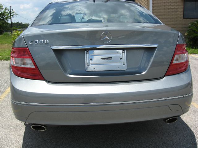 2008 Mercedes-Benz C-Class 2WD Crew Cab 143.5 LTZ