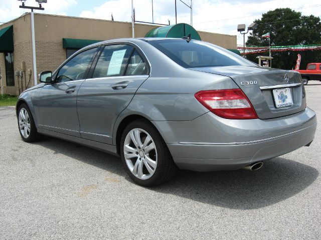 2008 Mercedes-Benz C-Class 2WD Crew Cab 143.5 LTZ