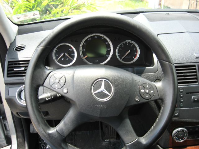 2008 Mercedes-Benz C-Class 2WD Crew Cab 143.5 LTZ