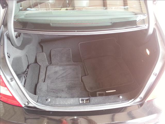 2009 Mercedes-Benz C-Class 4dr Sdn Manual (natl)