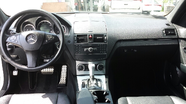 2009 Mercedes-Benz C-Class Crewcab Denali AWD