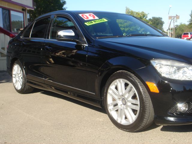 2009 Mercedes-Benz C-Class Crewcab Denali AWD
