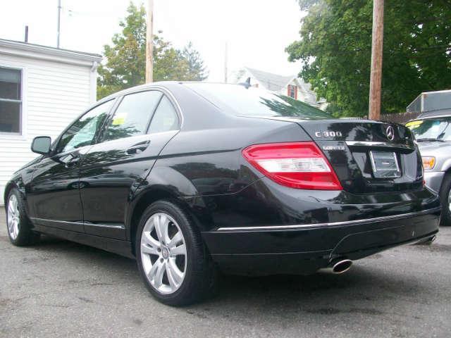 2009 Mercedes-Benz C-Class SLE Pickup 4D 5 3/4 Ft