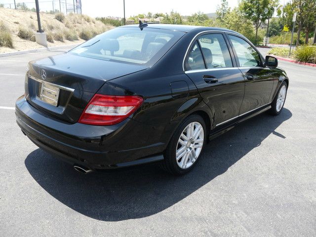 2009 Mercedes-Benz C-Class 2WD Crew Cab 143.5 LTZ