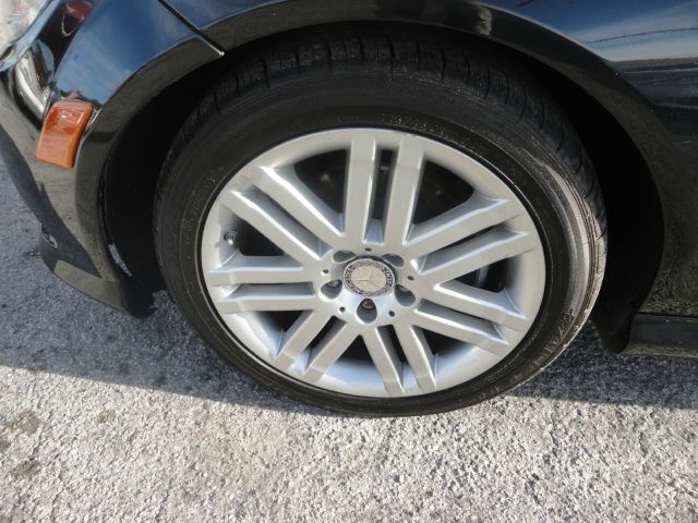 2009 Mercedes-Benz C-Class Crewcab Denali AWD