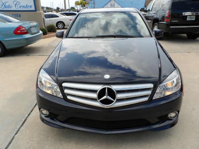 2010 Mercedes-Benz C-Class 2WD Crew Cab 143.5 LTZ